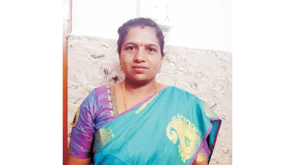 Anganwadi worker attempts suicide over frequent transfers