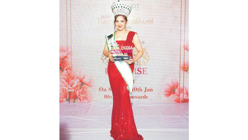 Wins ‘Mrs. India Universe 2020-21 WORLD’ title