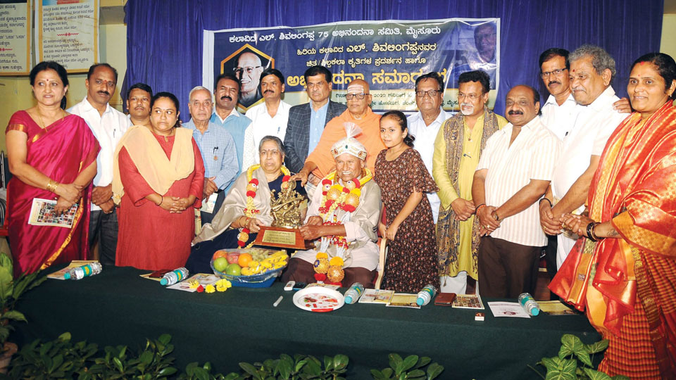 Senior sculptor Shivalingappa honoured