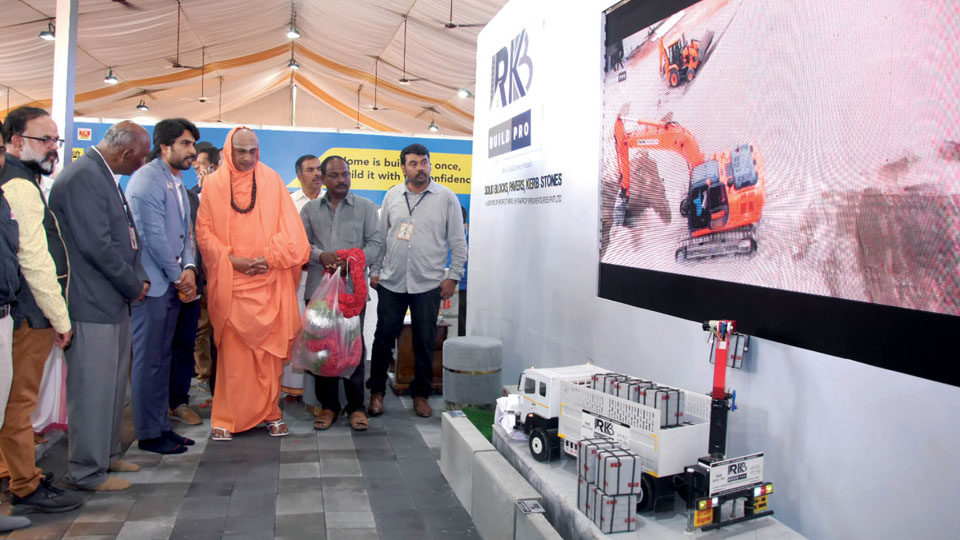 Suttur Seer inaugurates five-day MYBUILD expo