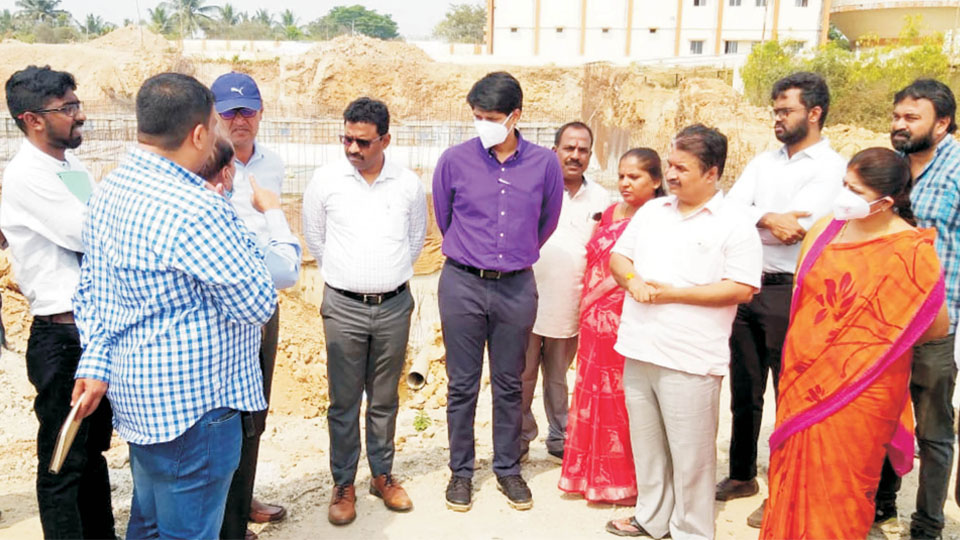 MUDA Chairman inspects Kabini drinking water project works