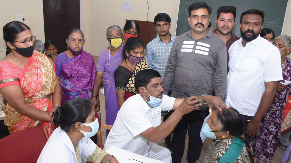 Hundreds undergo free cataract screening at MRC Eye Hospital