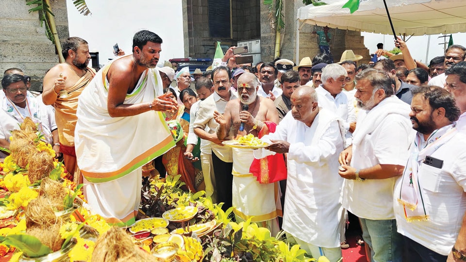 Statewide ‘Janata Jaladhare’: H.D. Deve Gowda launches campaign at Kabini, KRS
