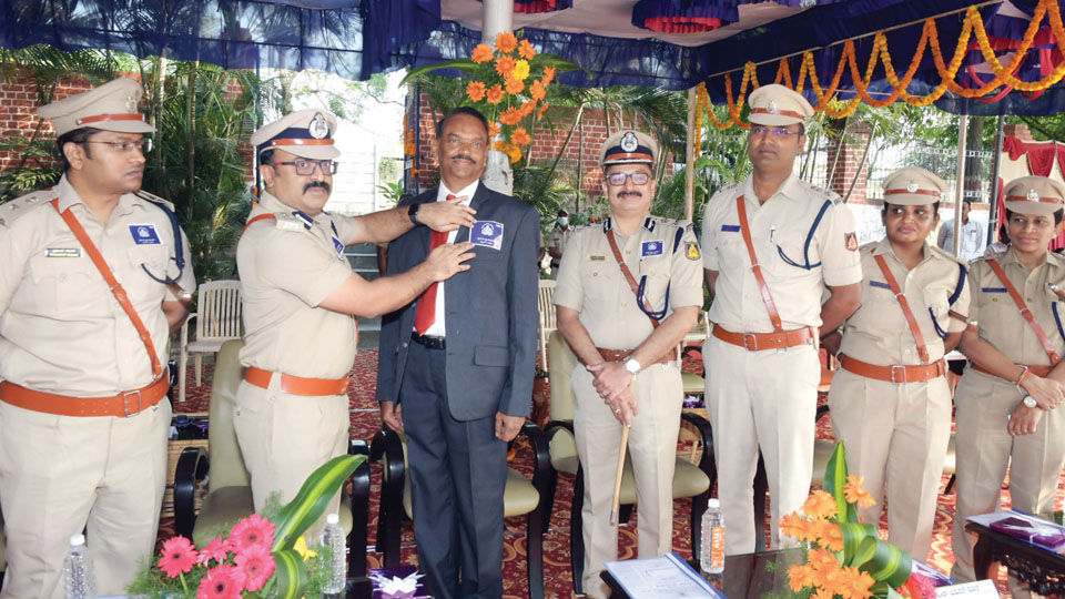 Police Flag Day celebrated in city
