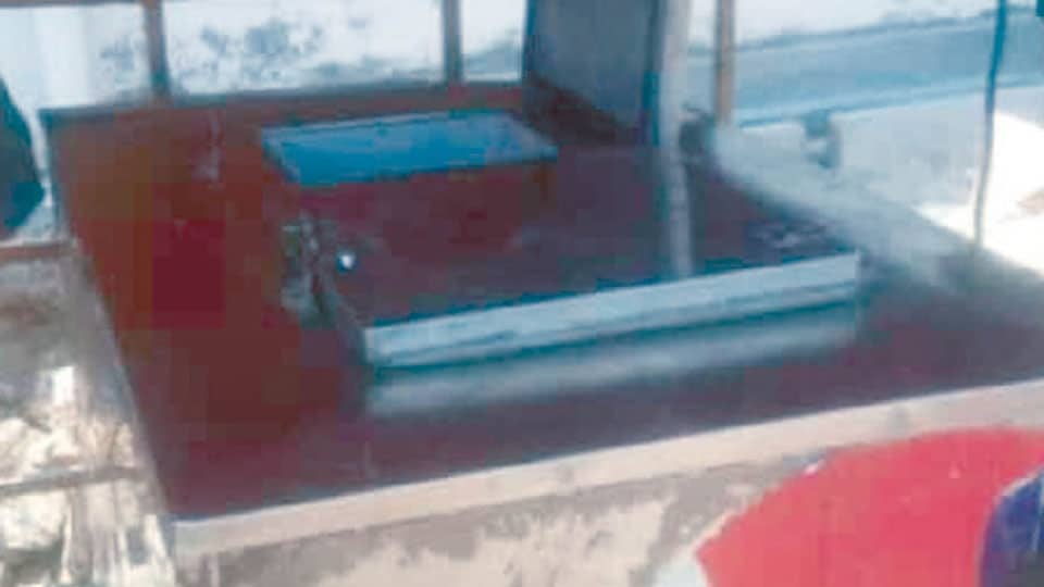 ‘Hide and Seek’ game proves fatal: Two girls hiding in unused freezer box die of suffocation in Nanjangud