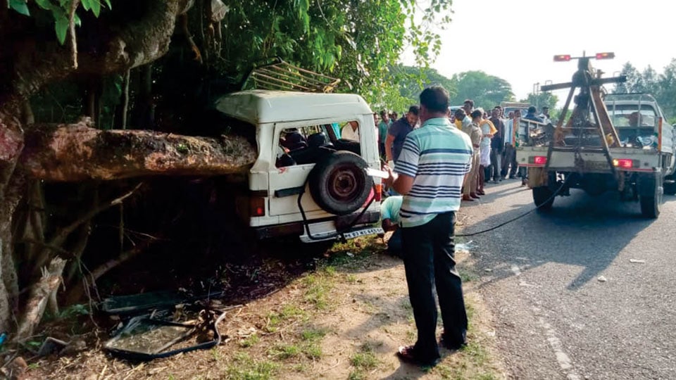 Ghastly accident snuffs out seven lives near Hunsur