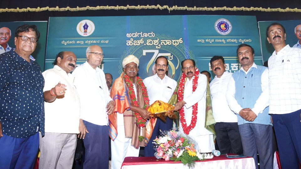 Will set aside Rs.50 lakh for promotion of political literature: MLC Vishwanath