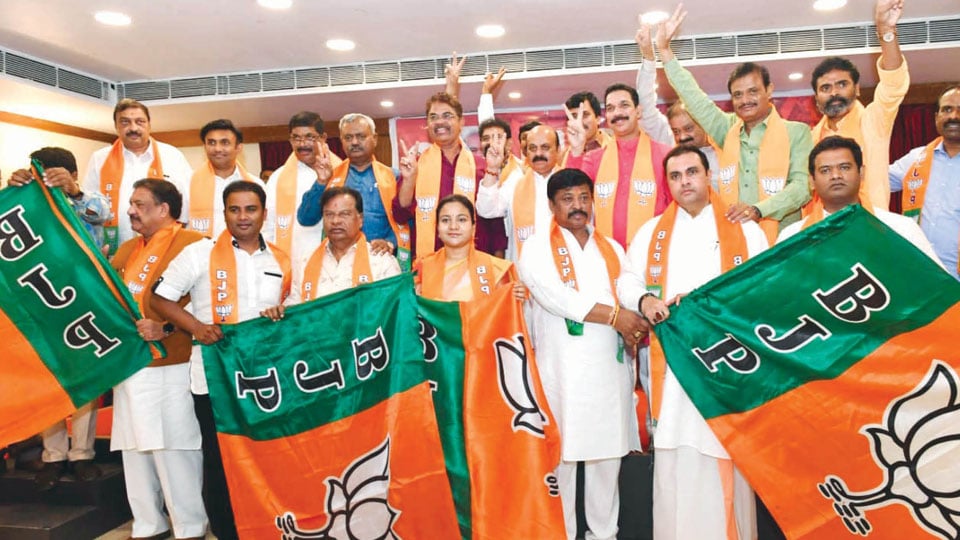 Sandesh Nagaraj, others join BJP