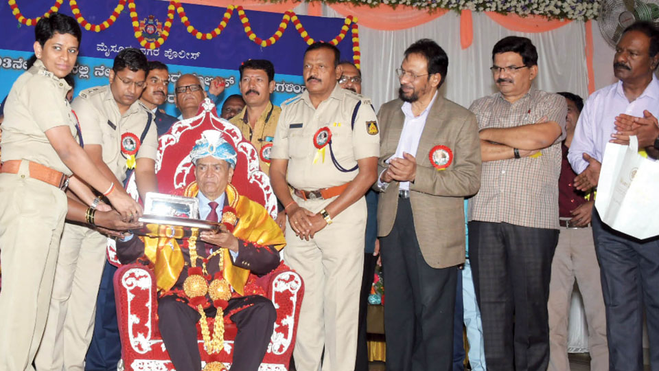 Former City Police Commissioner Kasturirangan felicitated by his legion of admirers
