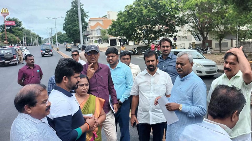 District Minister inspects PM’s route in city