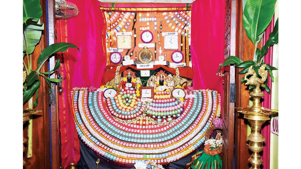 Multicolor Gauri Mahalaxmi Fiber Body, For Interior Decor, Home