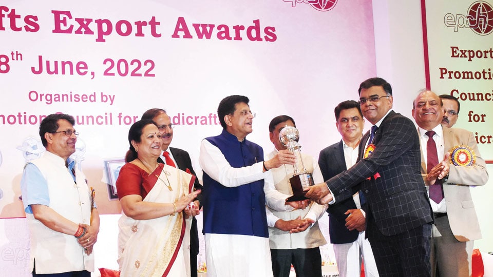 NR Group bags Top Exports Award for Agarbathi