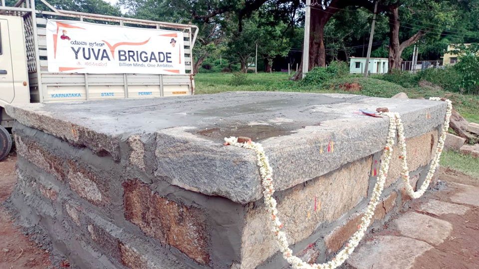 Ganga ruler Sripurusha’s tomb restored at Mudukuthore