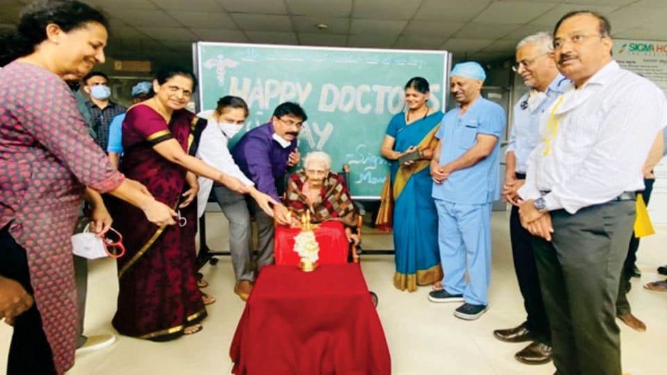 Centenarian inaugurates National Doctors’ Day at Sigma Hospital