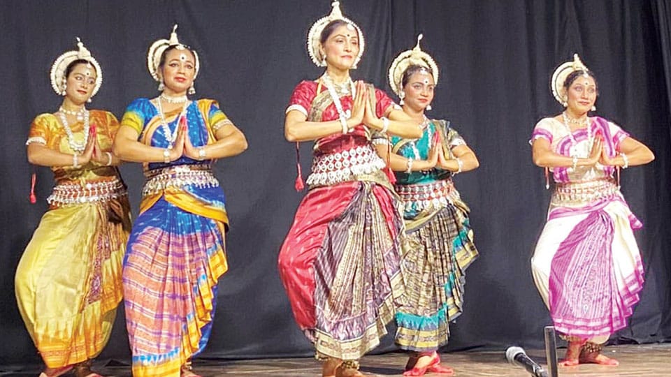 Natya Sabha hosts Odissi performance
