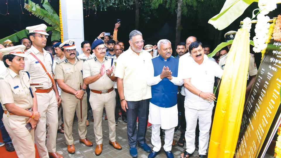 42 PFI offices sealed across Karnataka: Araga Jnanendra