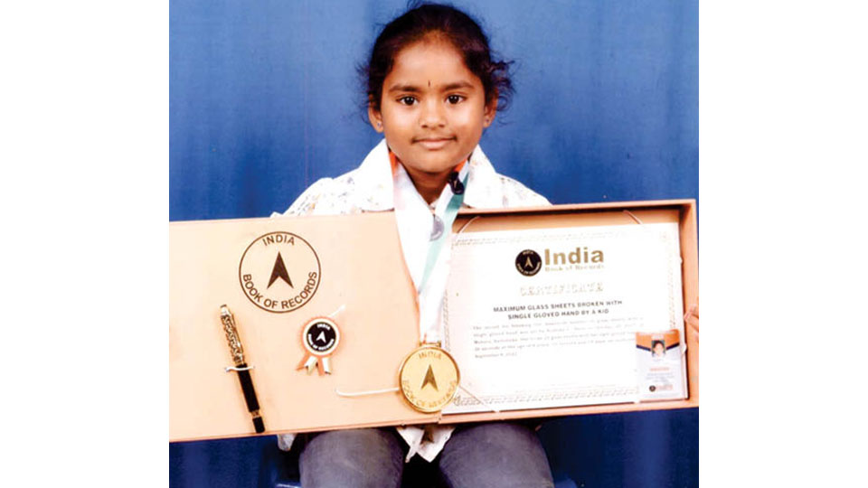 City girl Rushika enters India Book of Records