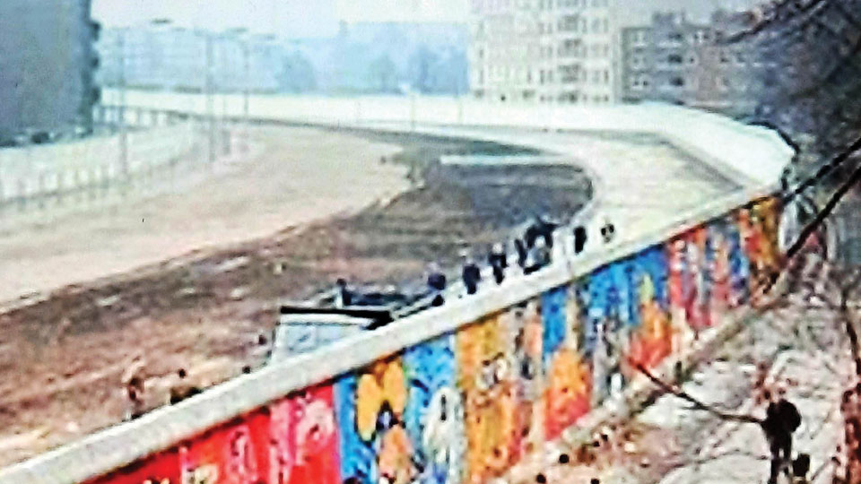 The Fall of the Berlin Wall: A November Anniversary