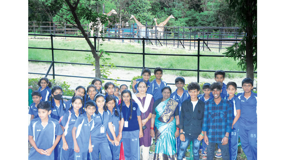 Children’s Day Out at Zoo, Dasara Expo