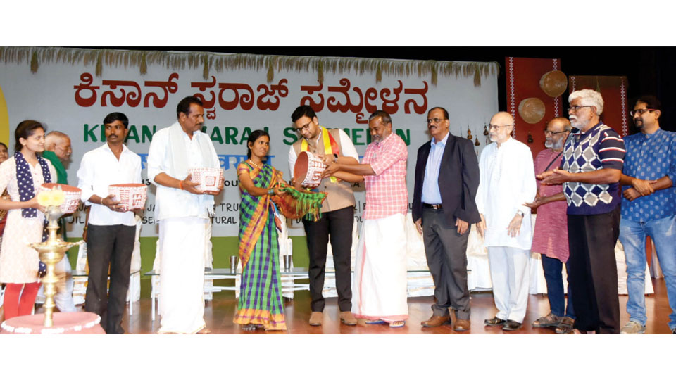 Kerala Agri Minister inaugurates three-day Kisan Swaraj Sammelan in city