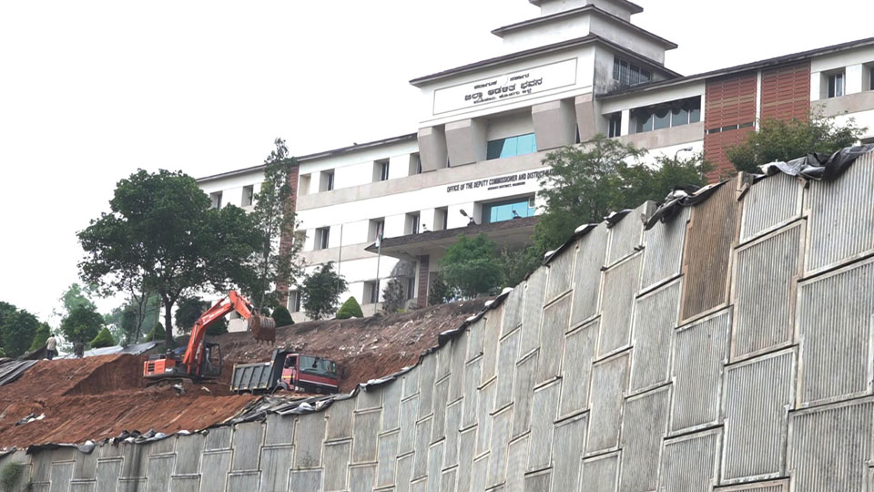 Work begins to restore loose wall of Kodagu DC Office