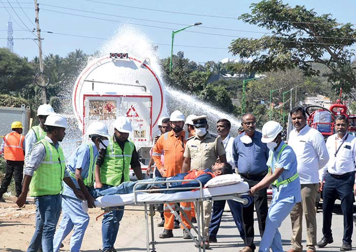 Mock drill on LNG tanker mishap tests readiness of Firemen, NDRF