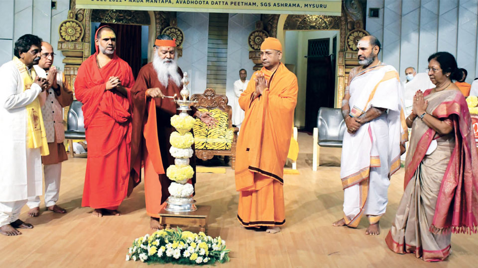 Sri Ganapathy Swamiji inaugurates Global Gita Conference at Ashram