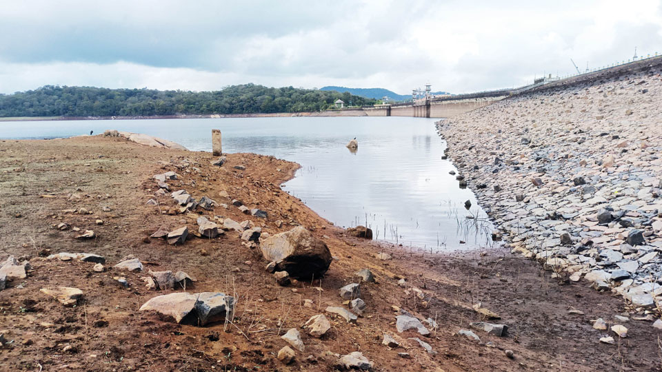 Silt lifting from Harangi Dam in Kodagu district: Marking, mobilisation to begin this month end