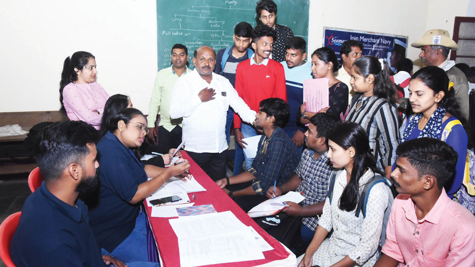724 candidates get offer letters at district-level Udyoga Mela
