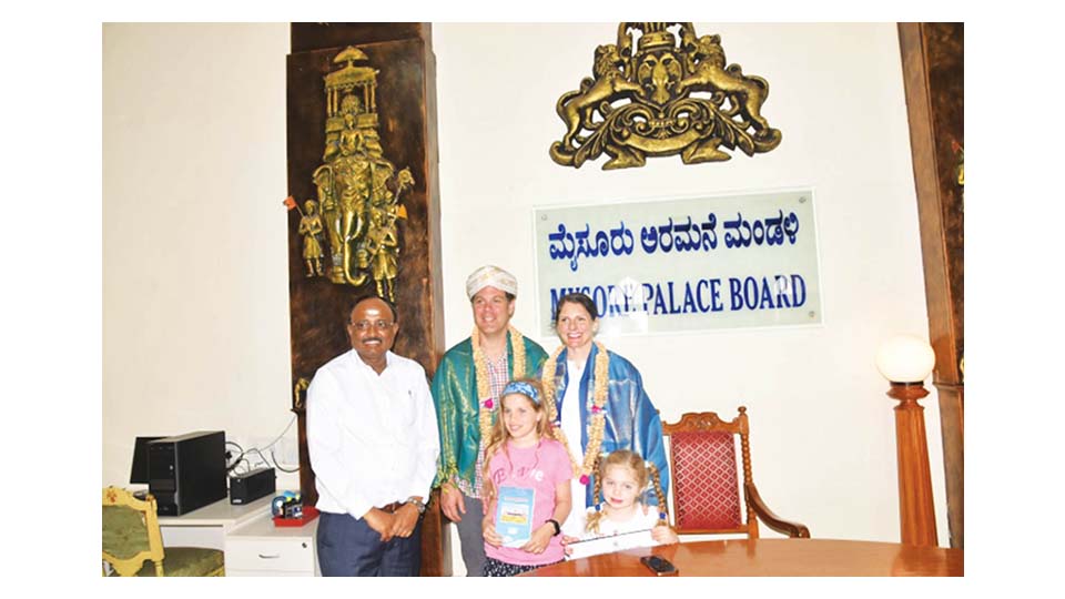 Australian Consul General visits Mysore Palace
