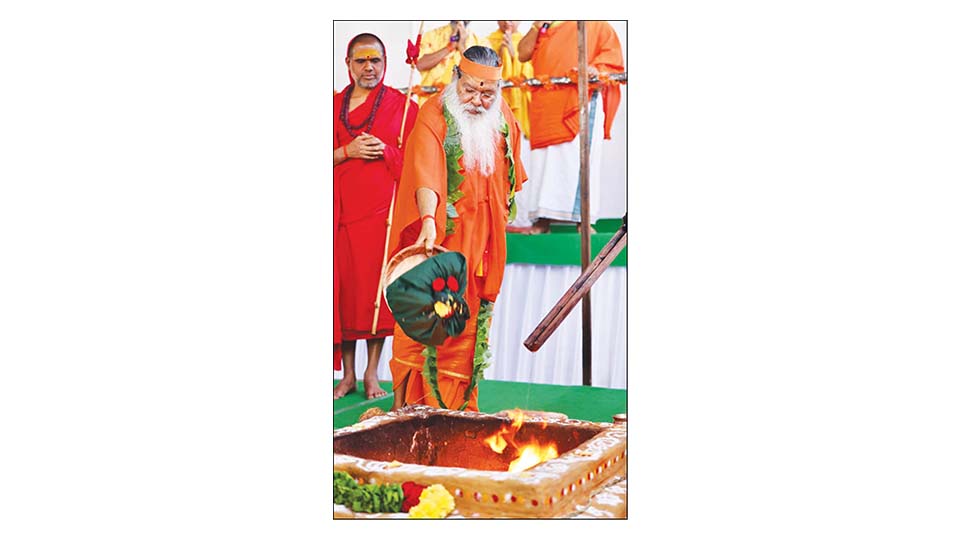 Sri Ganapathy Swamiji performs Ati Rudra Mahayaga at Srisaila