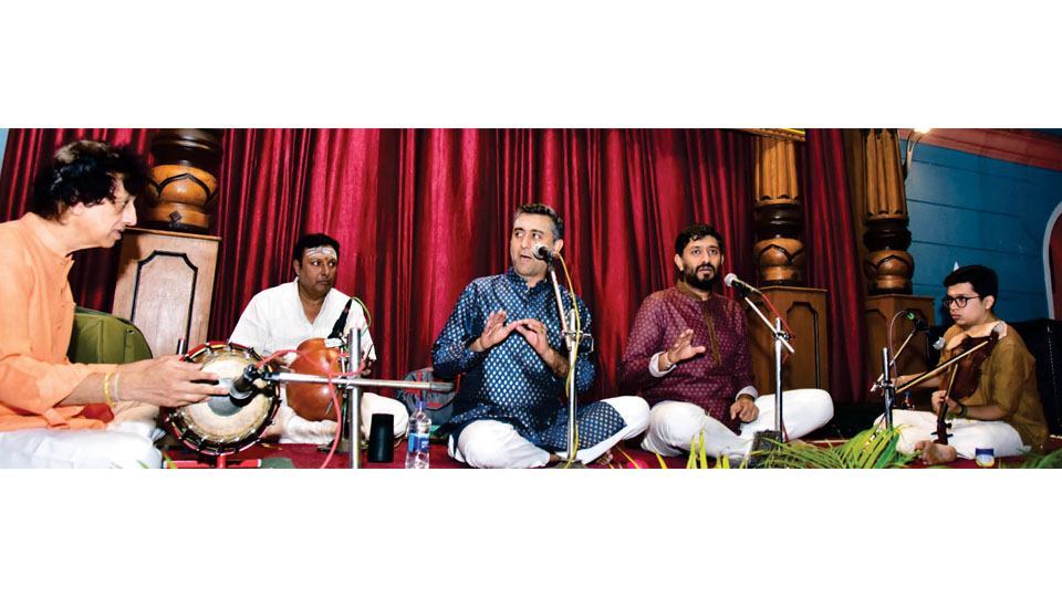 Trichur Brothers perform in city