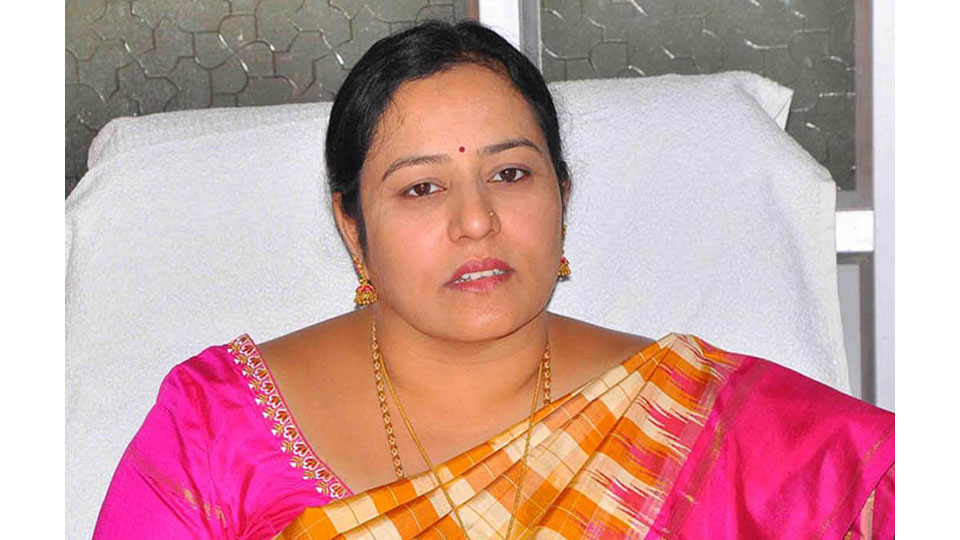 Bhavani Revanna announces her candidature for Hassan seat