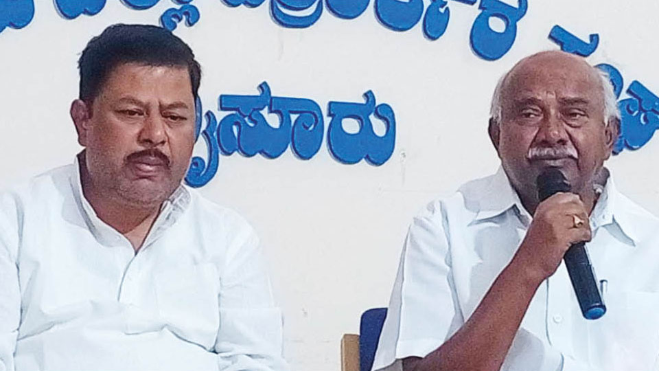 Dr. S.L. Bhyrappa got award for his writing and not because of Modi: MLC A.H. Vishwanath