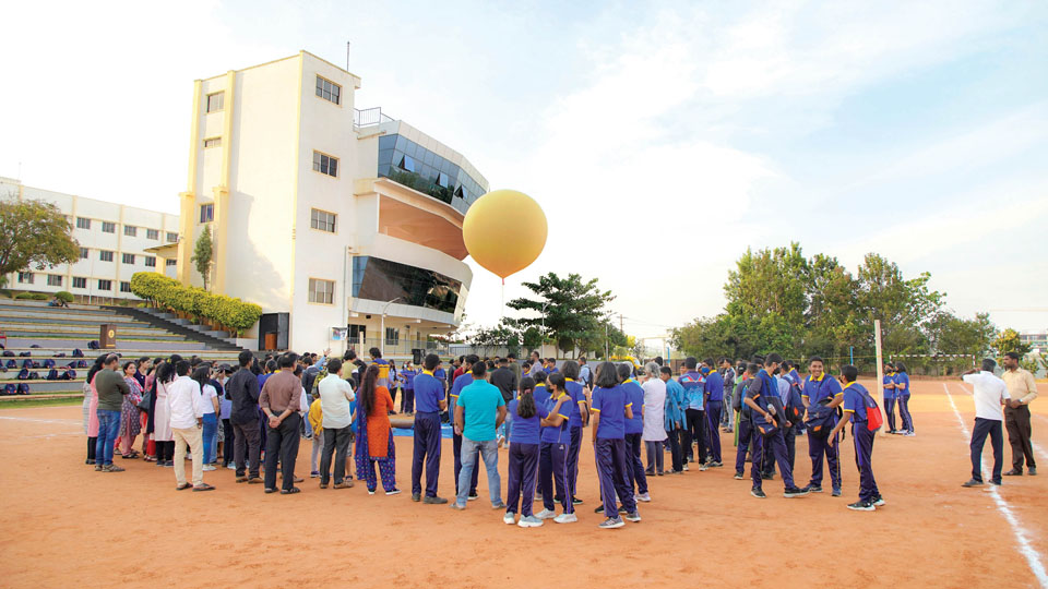 Helium Balloon launched at Excel Public School