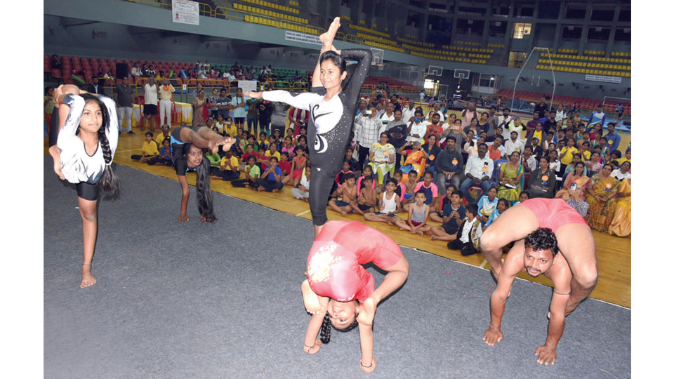 Hundreds take part in Yoga contest