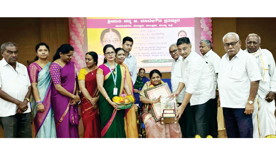 Padma G. Madegowda Mahila Seva Award for Mandya AC