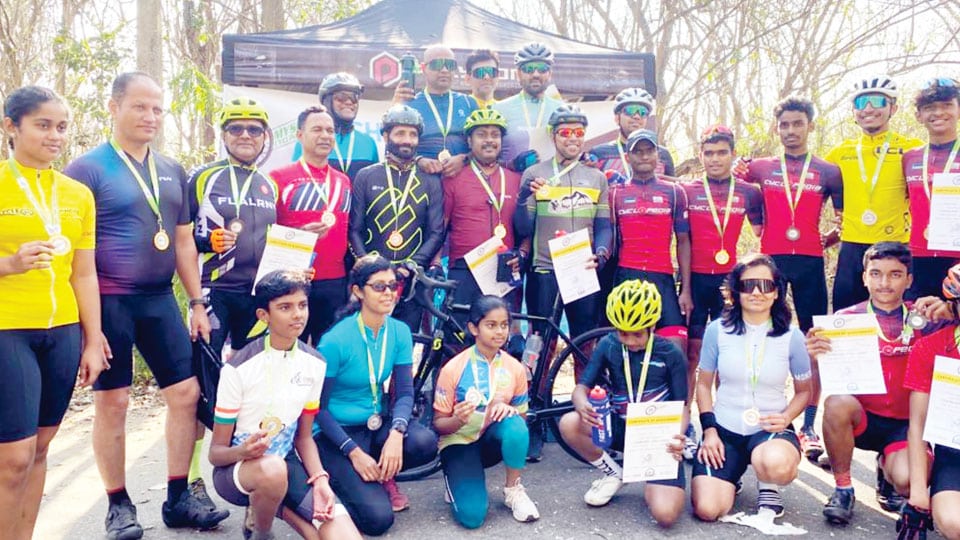 Prize-winners of ‘Chamundi Challenge’ Cycling Contest