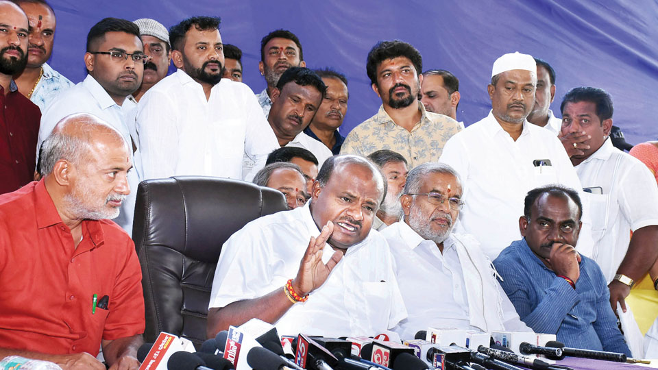 Reservation quota hike for Lingayats and Vokkaligas a political gimmick: HDK