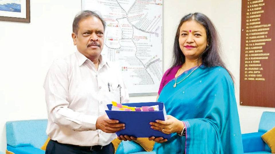 <strong>Shilpi Agarwal takes charge as Divisional Railway Manager</strong>