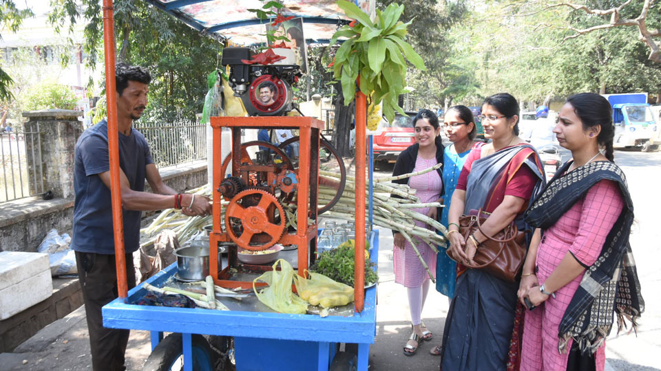 Tulsi-sugarcane concoction a great hit in hot summer