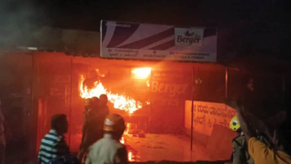 Short circuit: Paint shop gutted in Kuvempunagar