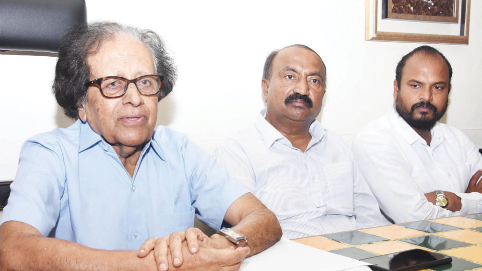 There is huge anti-incumbency in State: Prof. B.K. Chandrashekar