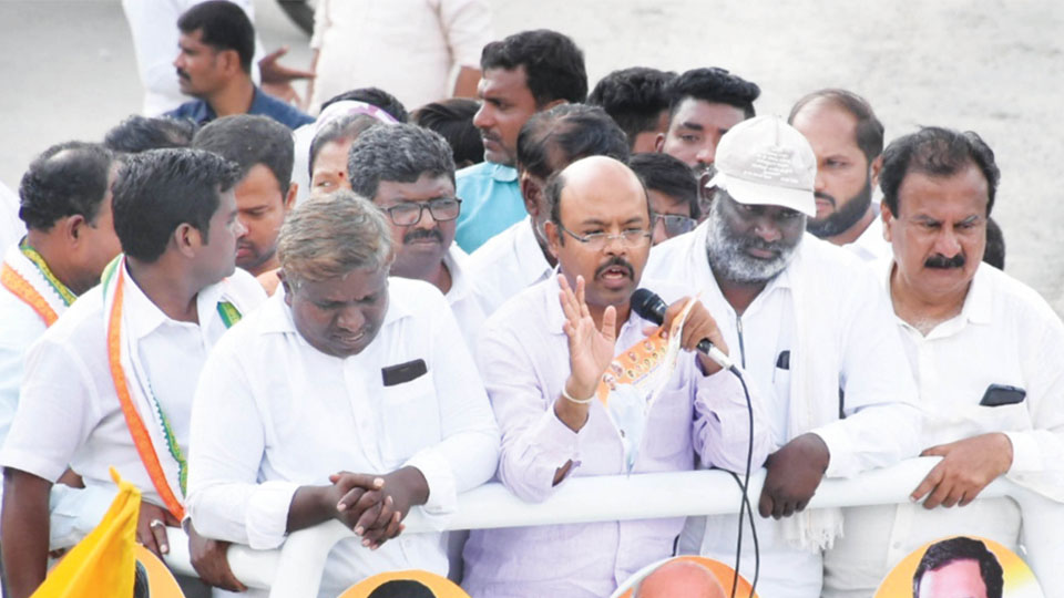 It’s Siddu’s last poll, ensure his victory: Dr. Yathindra tells voters
