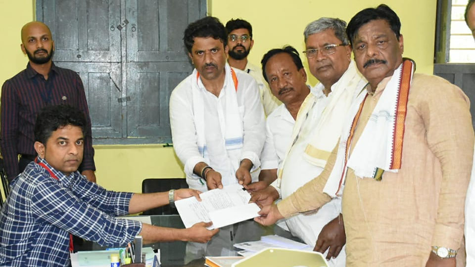 47 candidates file nomination papers in district on Apr. 19