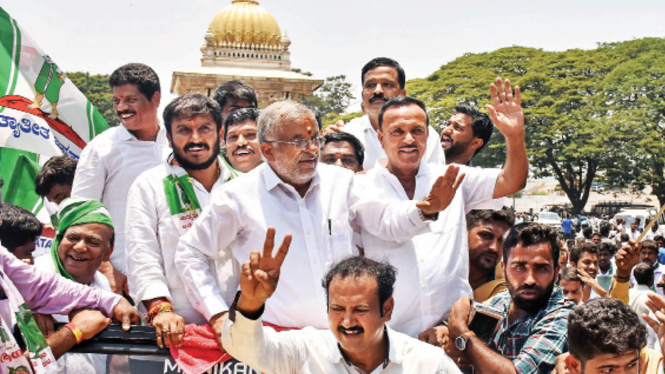 People are upbeat as my victory is certain: Chamundeshwari JD(S) candidate G.T. Devegowda