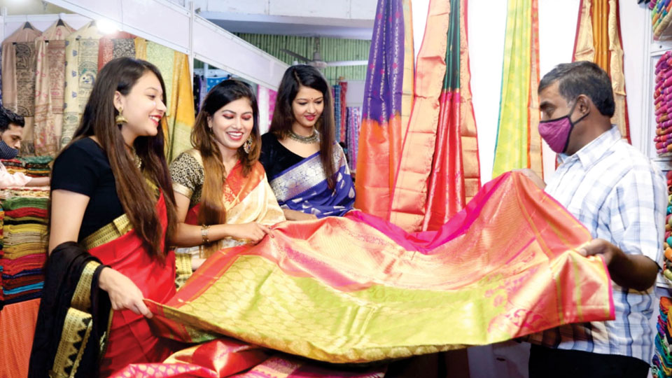 Ten-day Silk India expo in city from tomorrow