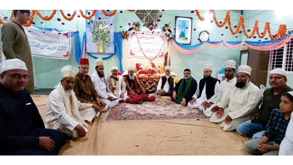 Mehfil Zikro Tilawat-e-Quran and Darud-o-Salam held