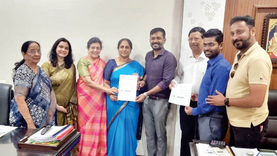 Mahajana Education Society signs MoU to develop CA coaching