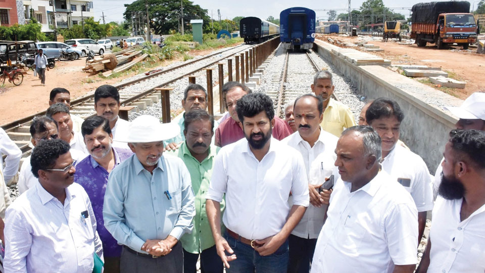 MP, MLA inspect Ashokapuram Railway Yard remodelling works